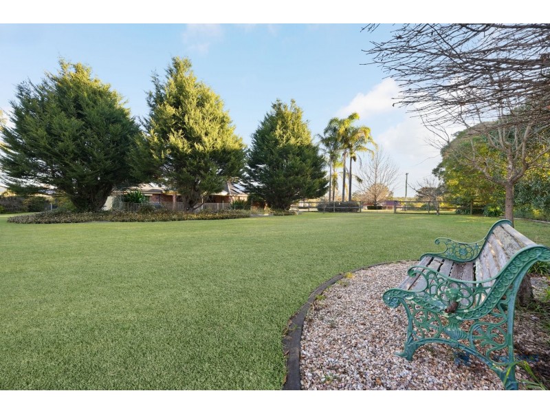 15 Lloyds Way, Bargo NSW 2574