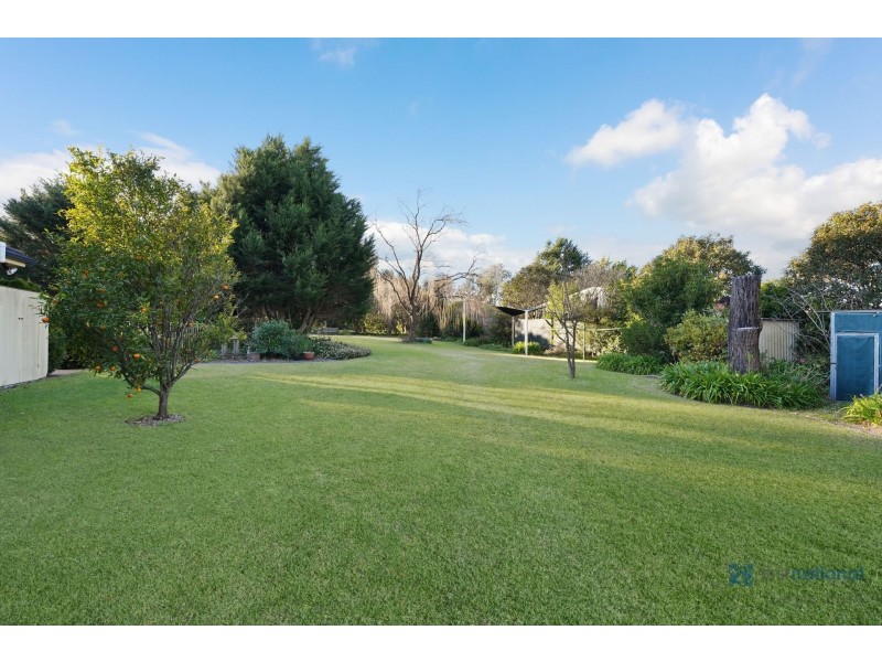 15 Lloyds Way, Bargo NSW 2574
