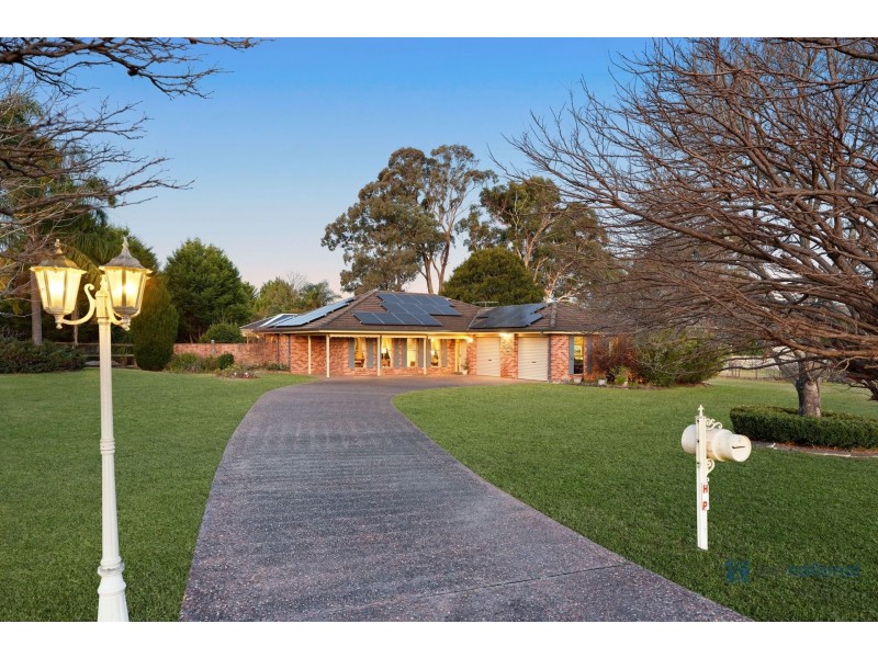 15 Lloyds Way, Bargo NSW 2574
