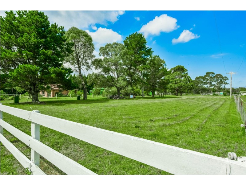 33 Wattle Street, Bargo NSW 2574