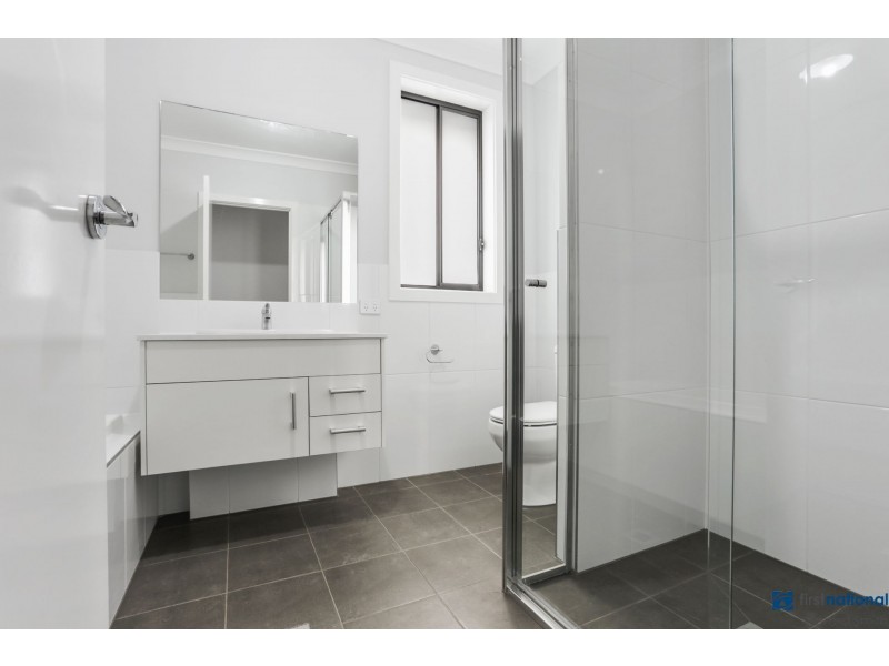 1 Agnes Place, Thirlmere NSW 2572