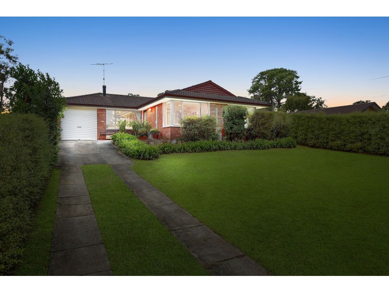 10 Carlton Road, Thirlmere NSW 2572