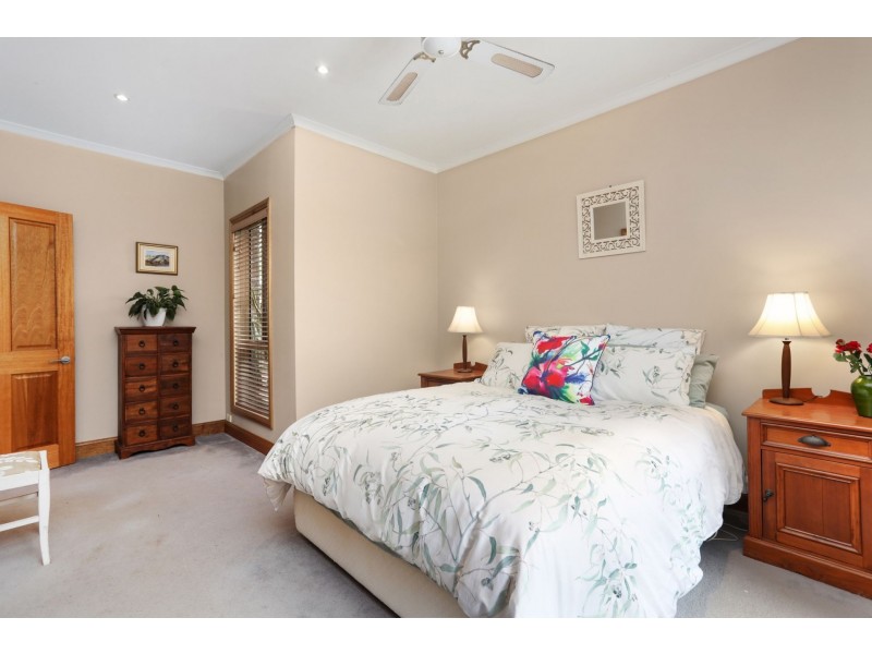 63 Mockingbird Road, Pheasants Nest NSW 2574