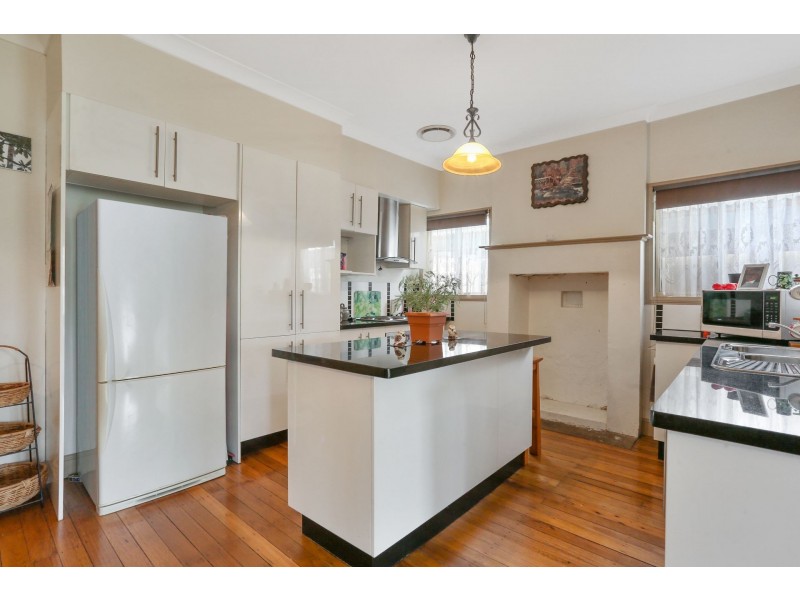 52 York Street, Tahmoor NSW 2573