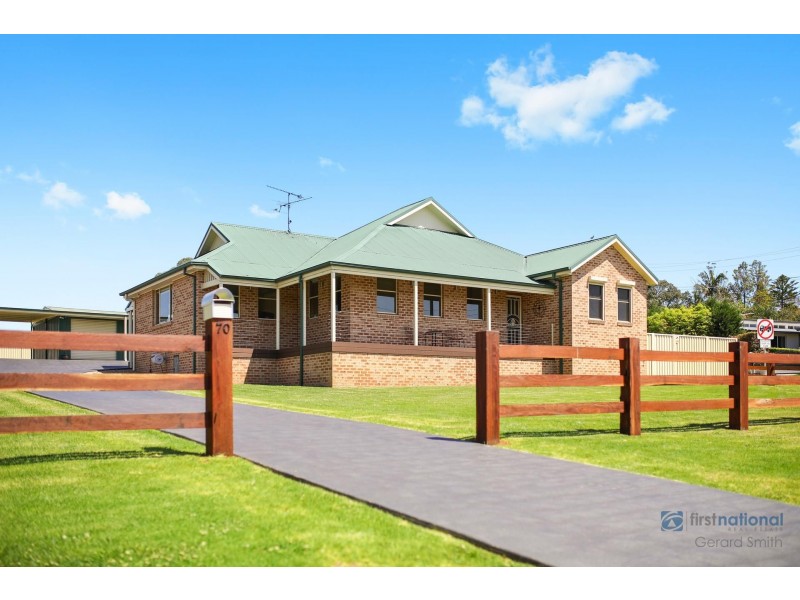 70 Myrtle Creek Avenue, Tahmoor NSW 2573