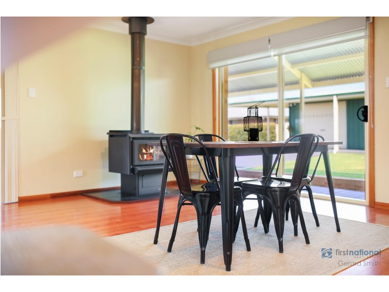 70 Myrtle Creek Avenue, Tahmoor NSW 2573