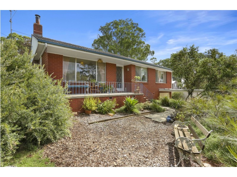 9 Tahmoor Road, Tahmoor NSW 2573