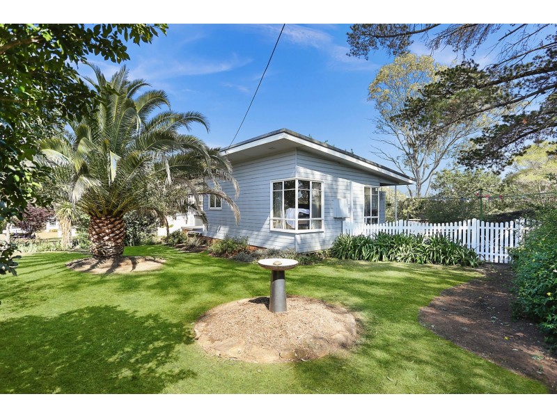 11 Struan Street, Tahmoor NSW 2573