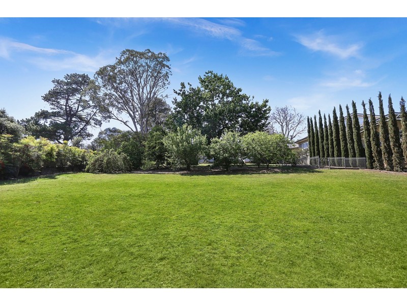 11 Struan Street, Tahmoor NSW 2573