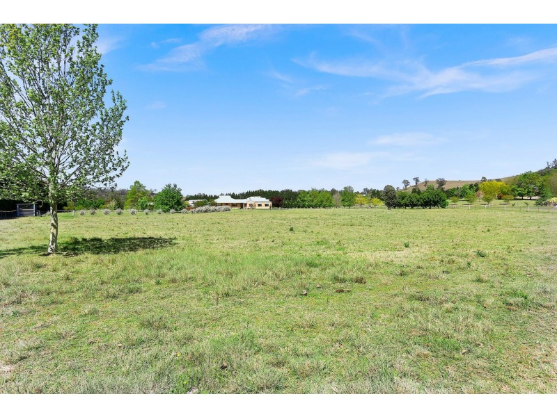 1 Equestrian Drive, Picton NSW 2571