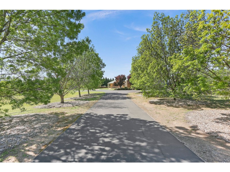 1 Equestrian Drive, Picton NSW 2571