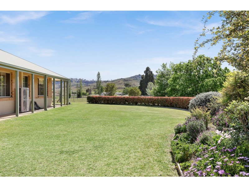 1 Equestrian Drive, Picton NSW 2571