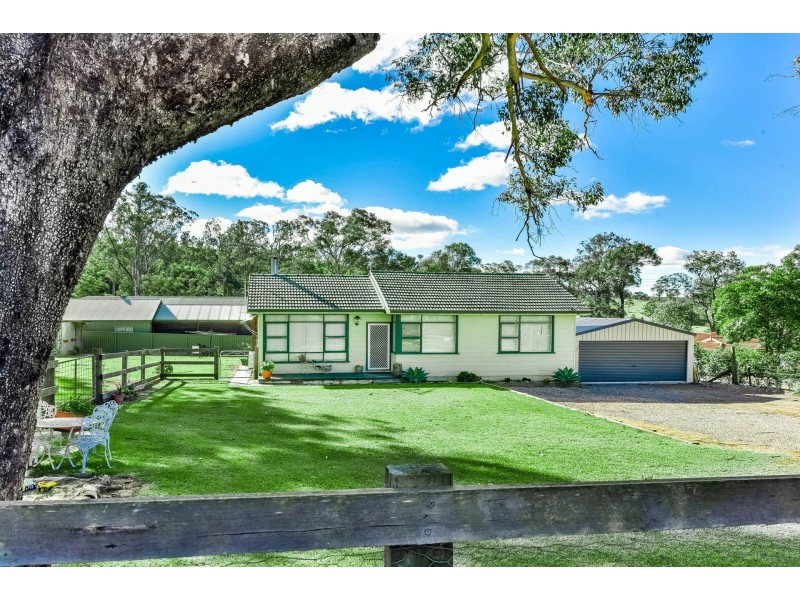 9 Remembrance Drive, Tahmoor NSW 2573