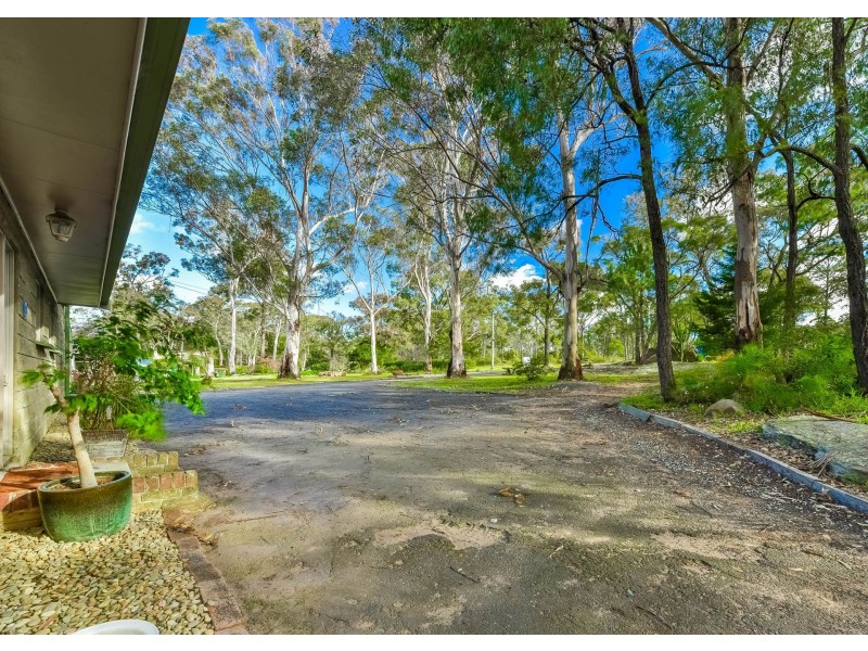 9 Mitchell Place, Douglas Park NSW 2569