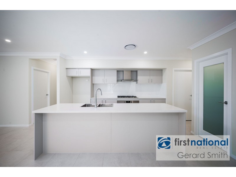 48 Rita St, Thirlmere NSW 2572