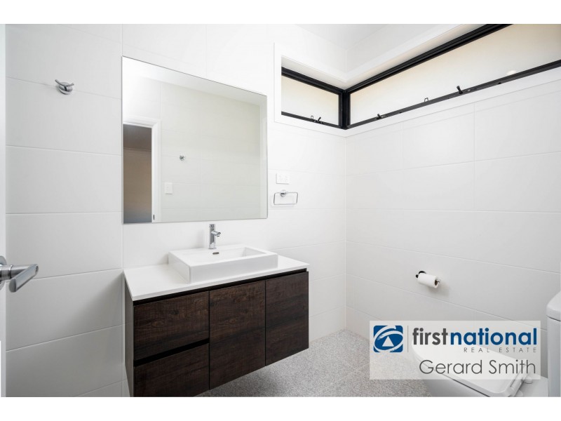 6 Yeovil Place, Tahmoor NSW 2573