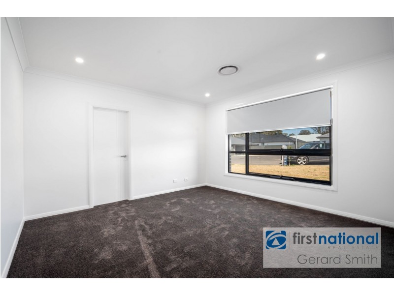 6 Yeovil Place, Tahmoor NSW 2573