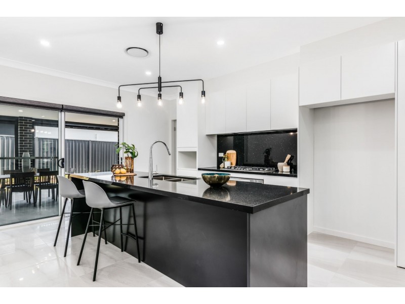 8 Dillies Lane, Tahmoor NSW 2573