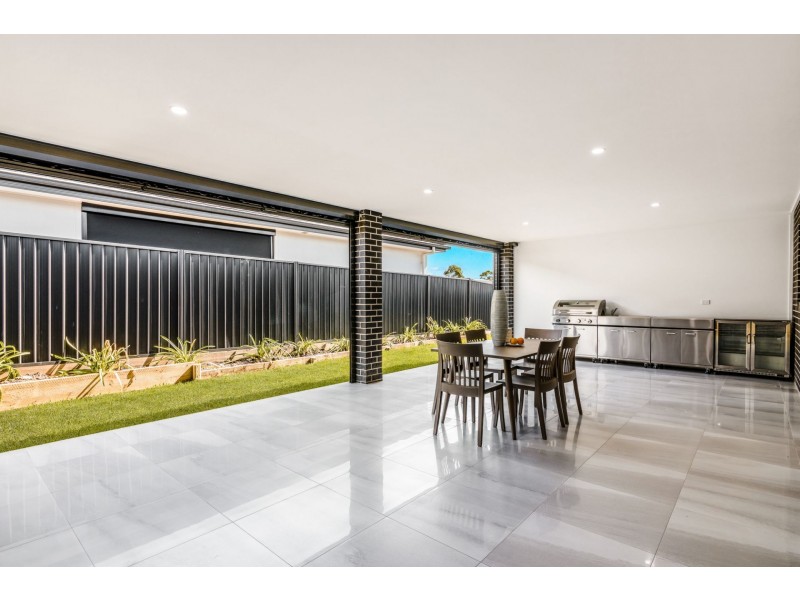 8 Dillies Lane, Tahmoor NSW 2573