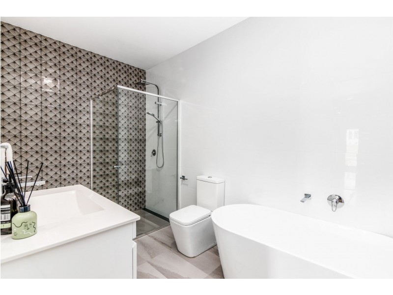 8 Dillies Lane, Tahmoor NSW 2573