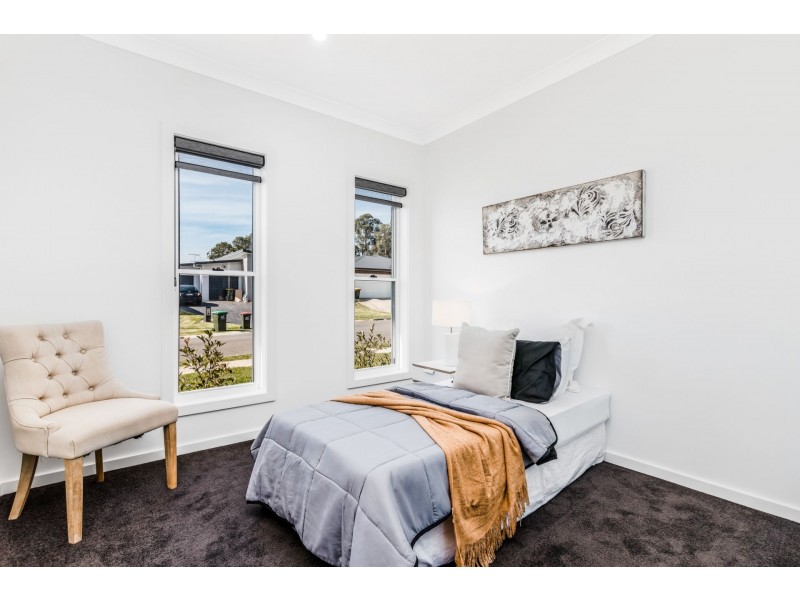 8 Dillies Lane, Tahmoor NSW 2573