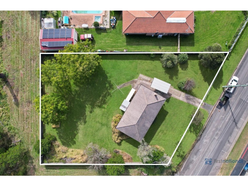 27 Barbour Rd, Thirlmere NSW 2572