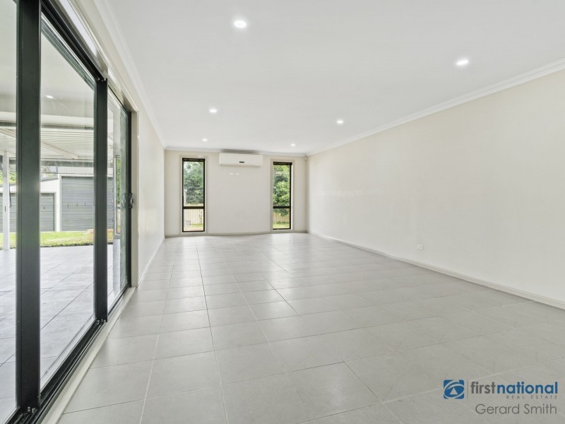 11 Remembrance Driveway, Yanderra NSW 2574