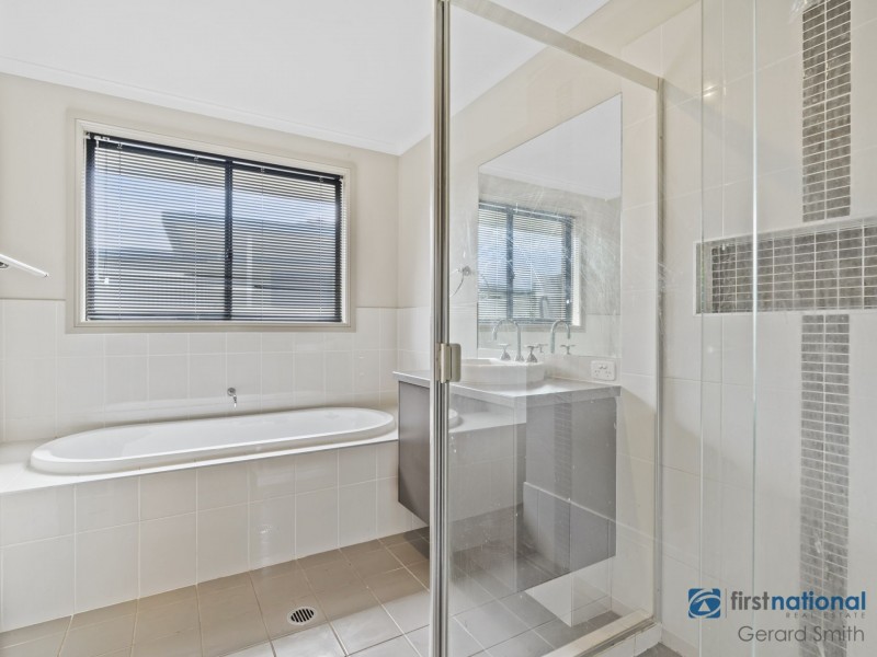 11 Remembrance Driveway, Yanderra NSW 2574