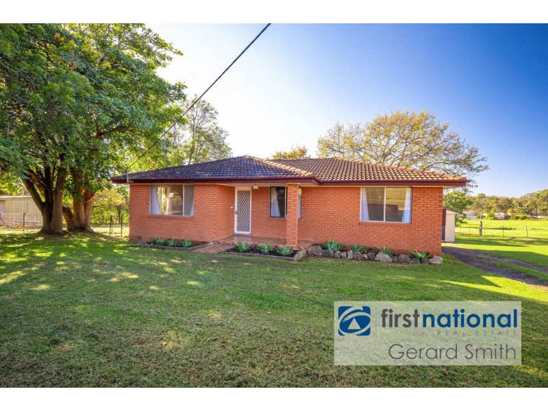 76 Nixon Rd, Thirlmere NSW 2572