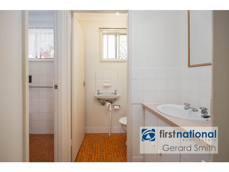 76 Nixon Rd, Thirlmere NSW 2572