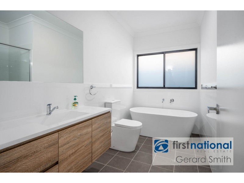 67 Greenacre Drive, Tahmoor NSW 2573