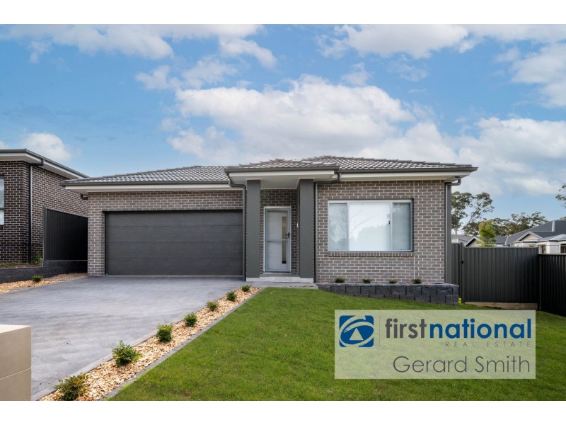 15 Lone Lea St, Tahmoor NSW 2573