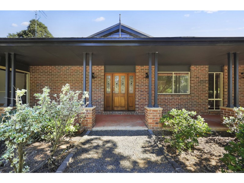 63 Mockingbird Rd, Pheasants Nest NSW 2574