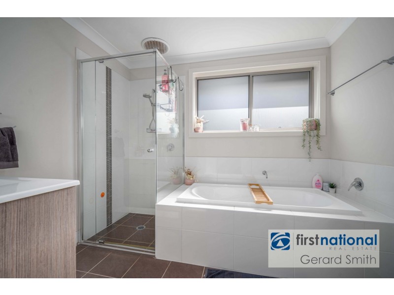 19 Mooney St, Spring Farm NSW 2570