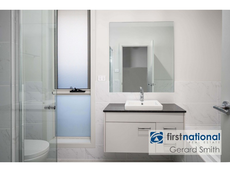 57 Greenacre Dr, Tahmoor NSW 2573