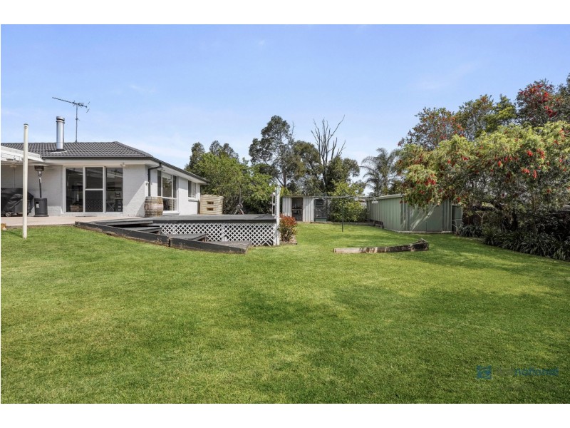 8 Hardwicke St, The Oaks NSW 2570