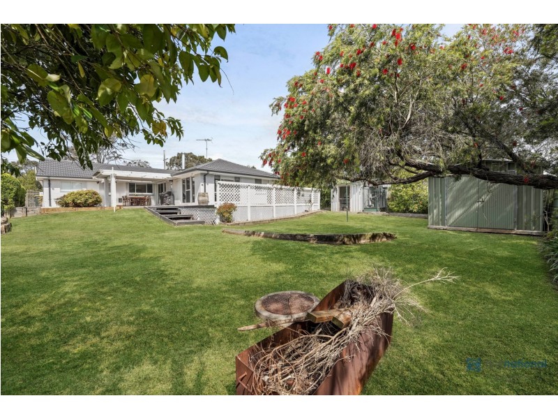 8 Hardwicke St, The Oaks NSW 2570