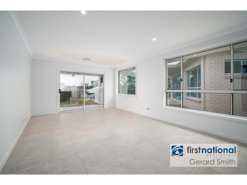 55 Dulcimere St, Tahmoor NSW 2573