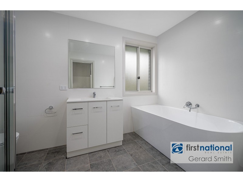 11C North St, Thirlmere NSW 2572