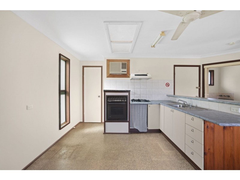 48A Westbourne Ave, Thirlmere NSW 2572