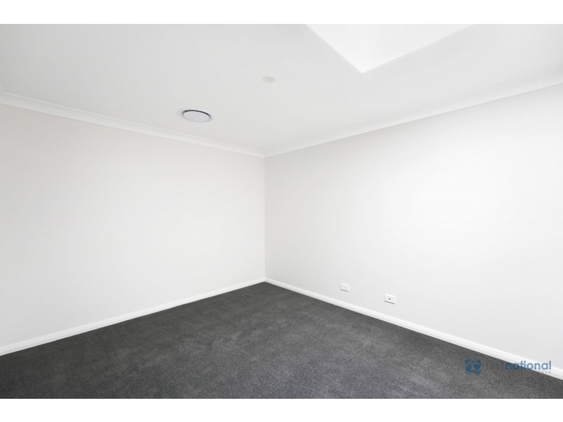 32B Carlton Rd, Thirlmere NSW 2572