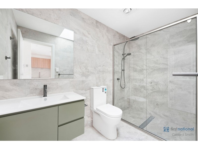 32C Carlton Rd, Thirlmere NSW 2572