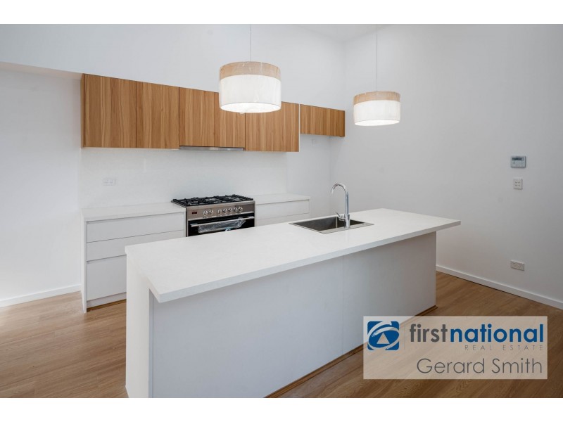 32 Saddlers Cl, Tahmoor NSW 2573