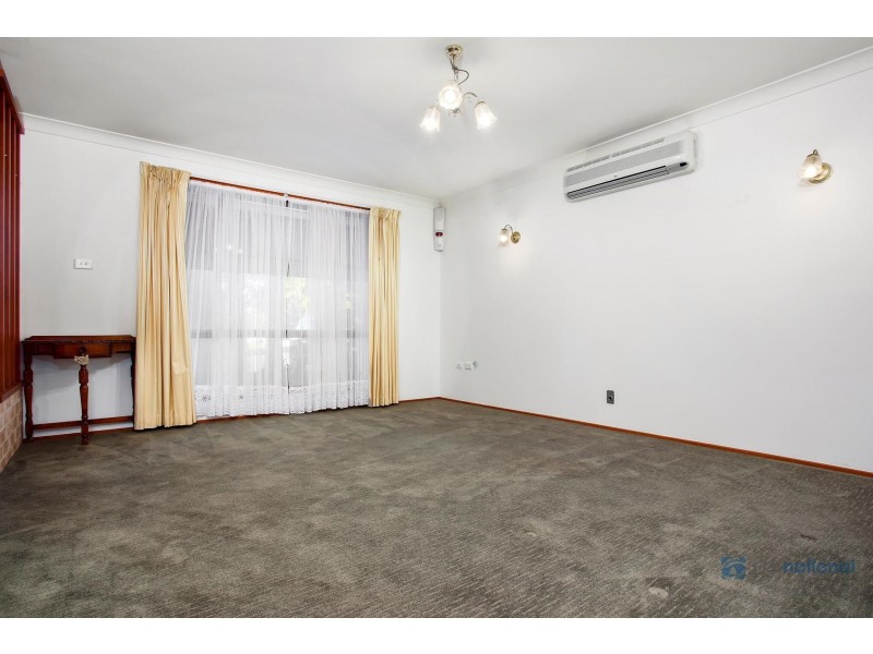 1 Cashmere Dr, Elderslie NSW 2570