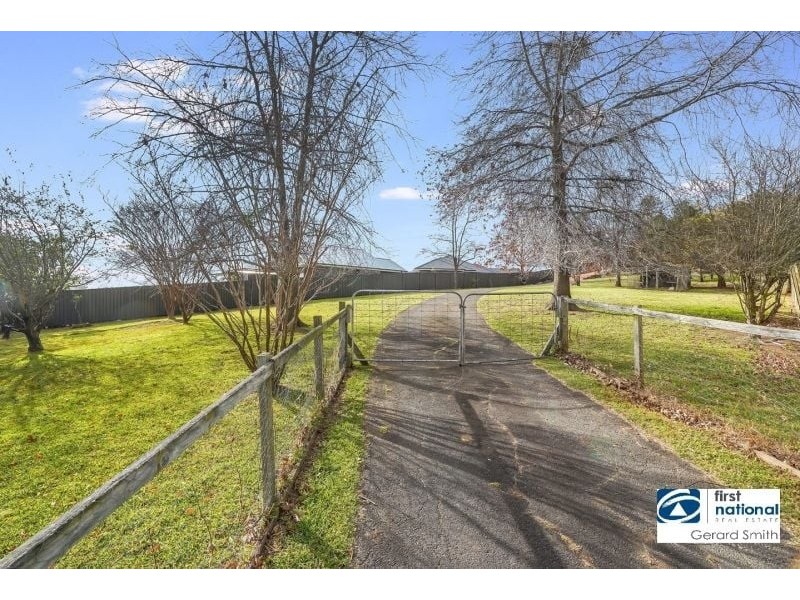 34 Remembrance Driveway, Tahmoor NSW 2573