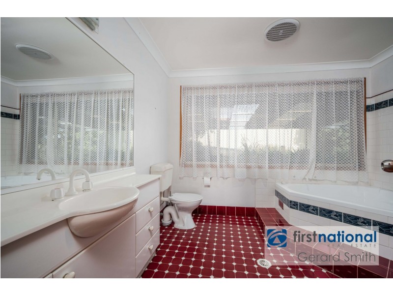 34 Remembrance Driveway, Tahmoor NSW 2573