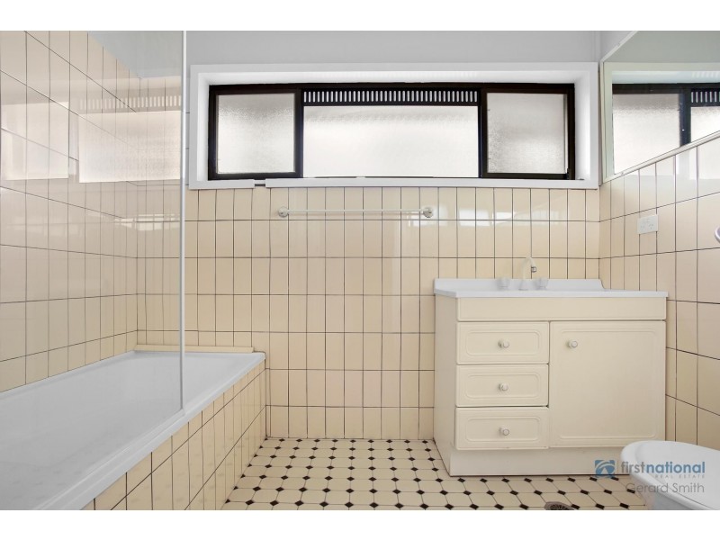 4 Chapman St, Tahmoor NSW 2573