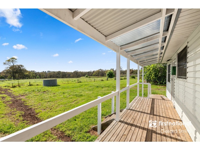 70 Nixon Road, Thirlmere NSW 2572
