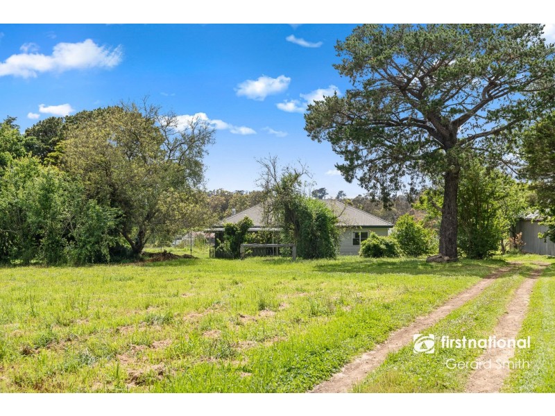 70 Nixon Road, Thirlmere NSW 2572