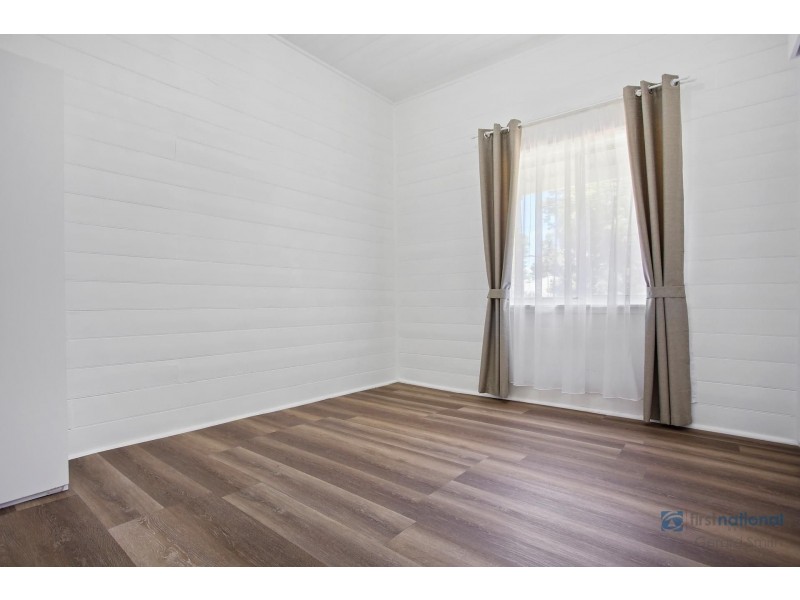 28 Carlton Rd, Thirlmere NSW 2572